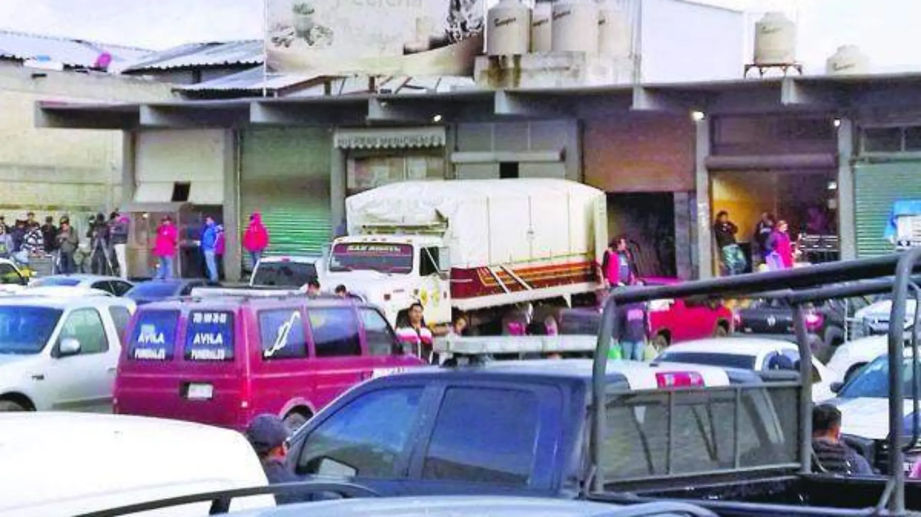 Detienen FGJEM a cuatro guardias por atentado en Central de Abasto de Toluca